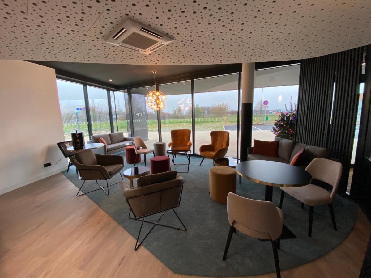 Hotel Akena Troyes - La Chapelle St-Luc Les Noes-pres-Troyes Εξωτερικό φωτογραφία