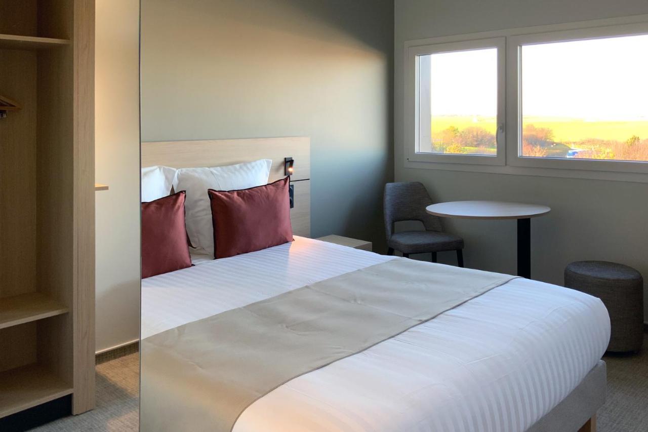 Hotel Akena Troyes - La Chapelle St-Luc Les Noes-pres-Troyes Εξωτερικό φωτογραφία
