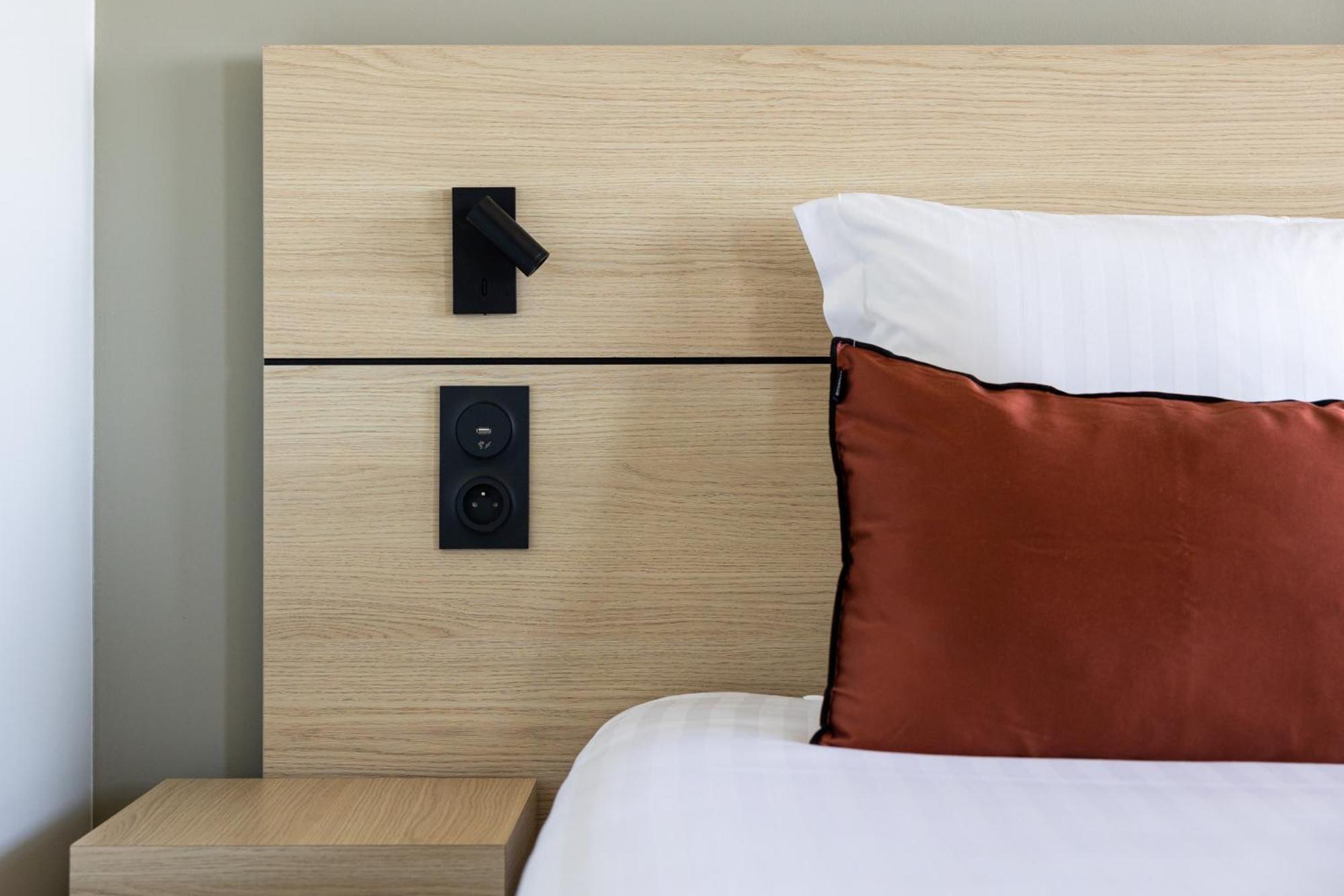 Hotel Akena Troyes - La Chapelle St-Luc Les Noes-pres-Troyes Εξωτερικό φωτογραφία